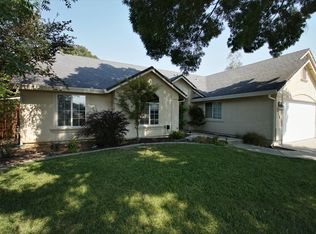 1776 Record Ln, Redding, CA 96001