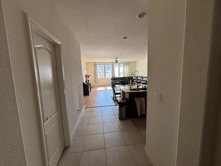 10184 Mesa Cortona Dr — Photo 11