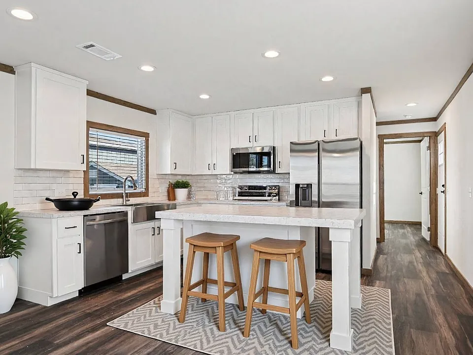 1806 Sidewinder Dr