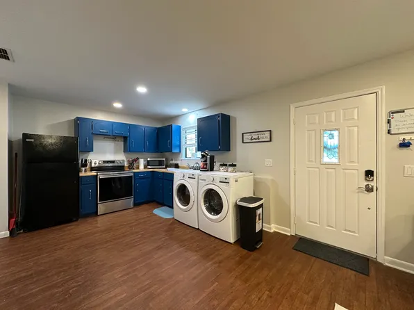 111 Seaparc Cir #C, Kingsland, GA 31548