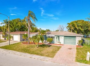 9620 Lakeside Ln, Port Richey, FL 34668