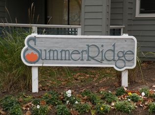 1514 Summerchase Ct APT B, Reston, VA 20194