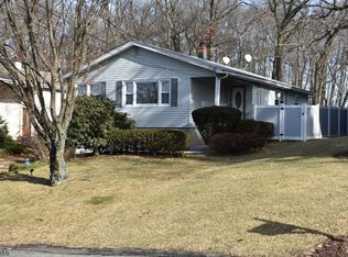 526 Curtis Rd, Landing, NJ 07850