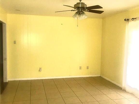 5th image of 1711 Cypress Dr