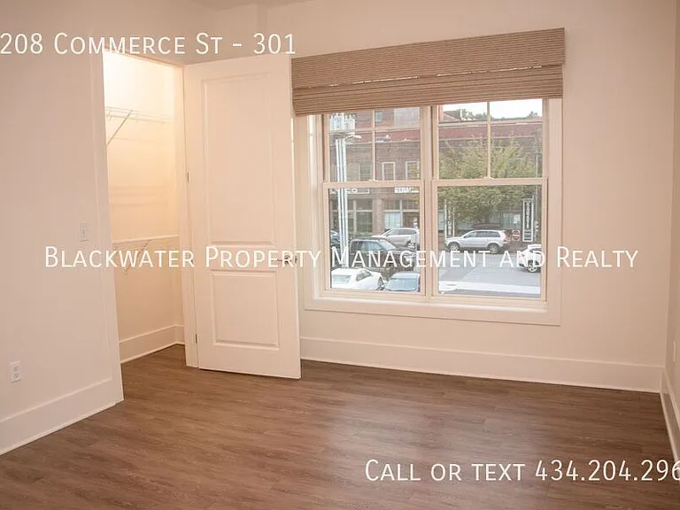 1208 Commerce St #301 — Photo 45
