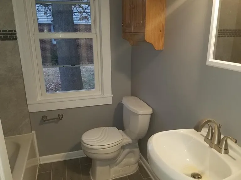 356 E Holly Ave — Photo 4
