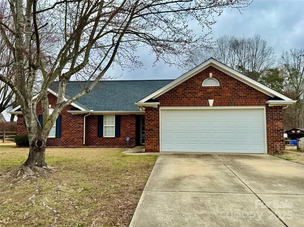 8309 Emily Dr #222, Harrisburg, NC 28075