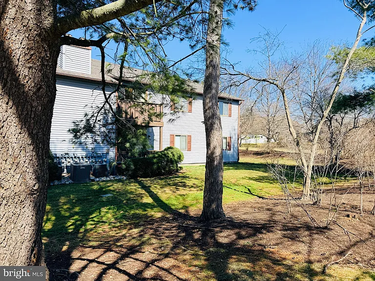 1008 Lindsey Ct — Photo 21