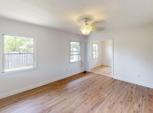 1027 Woodward Ave, Port Saint Joe, FL 32456