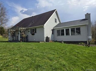 2044 Centerline Rd, Varysburg, NY 14167