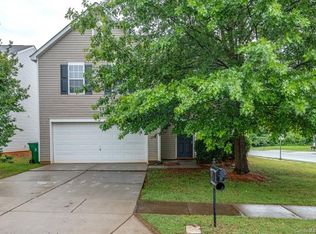 2937 Macvean Ln, Charlotte, NC 28208