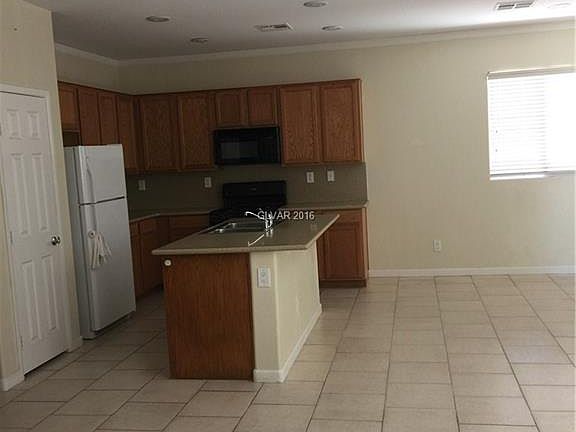 3rd image of 9227 Sunny Oven Ct