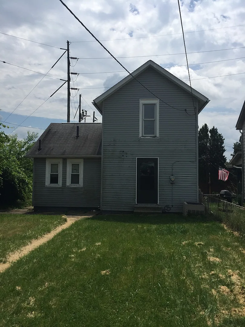 Building Photo - 374 Seroco Ave