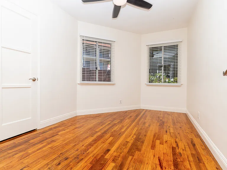 506 Avenida Victoria — Photo 7