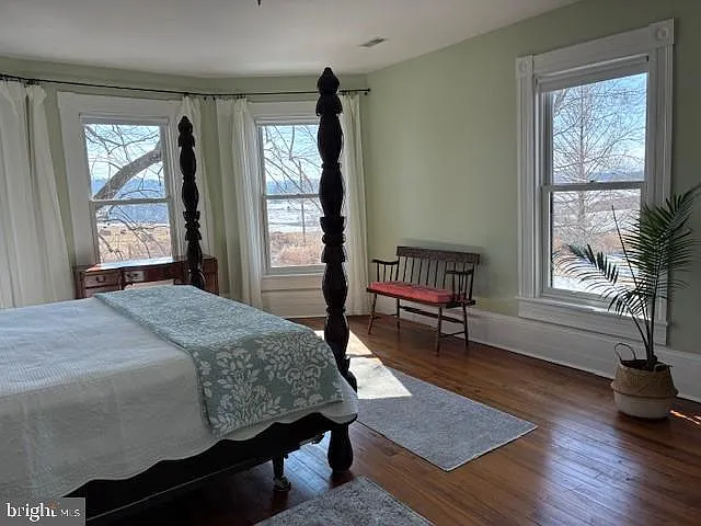 873 Hawlin Rd — Photo 37
