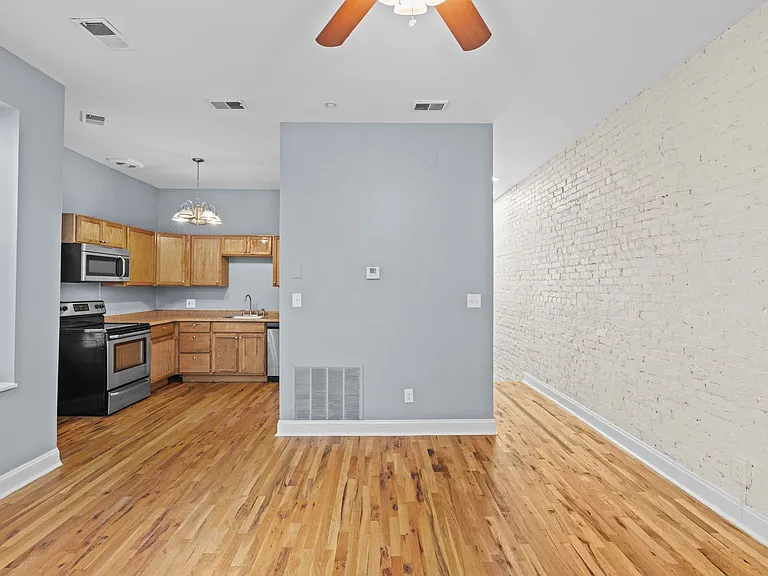 912-916 Lafayette Ave #914A — Photo 6