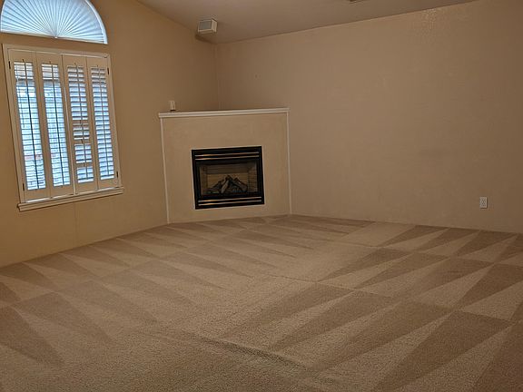 2nd image of 1733 Sandpiper Dr