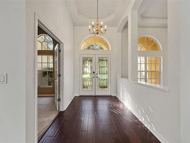 1452 Kensington Woods Dr — Photo 2