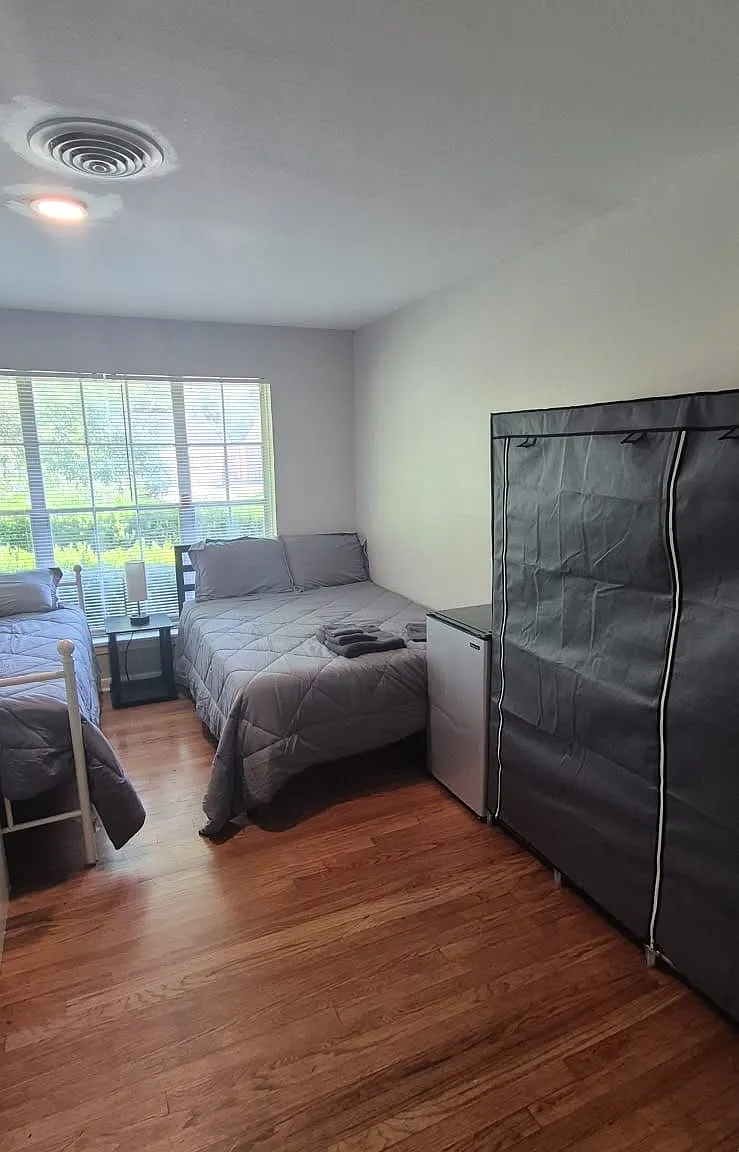 4106 Grapevine Street, Unit 8 — Photo 1