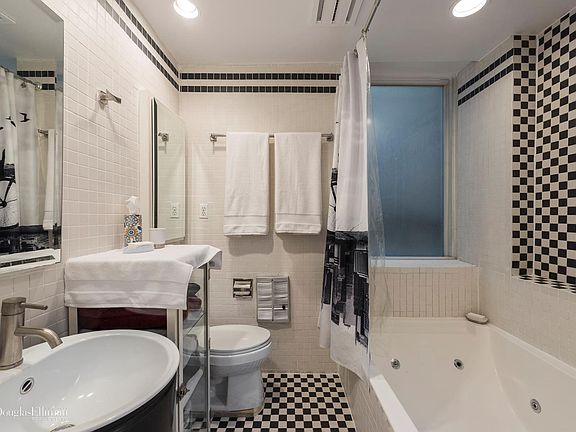5th image of 433 W 24th St APT 1F