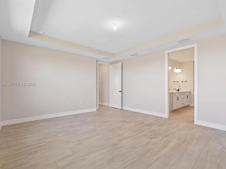 4546 Cumberland Ter — Photo 31
