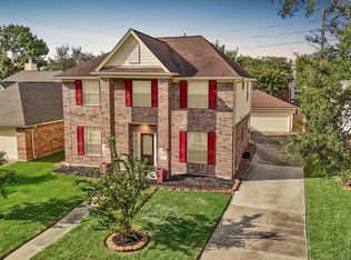 17906 Camden Oaks Ln, Richmond, TX 77407