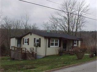 375 Rowletts Cave Springs Rd, Horse Cave, KY 42749