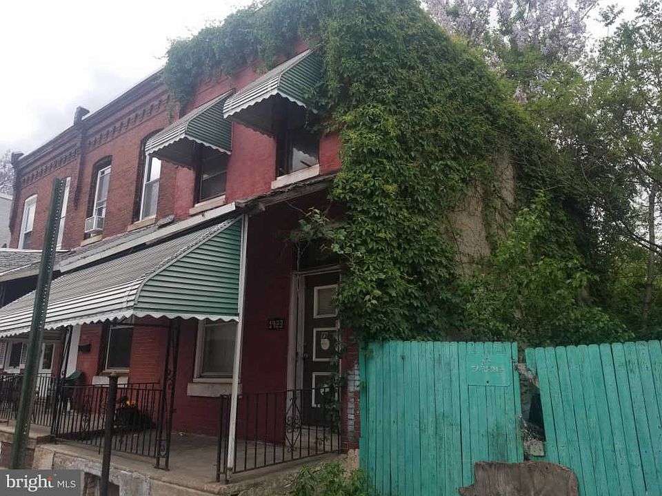 2nd image of 1923 W Hilton St