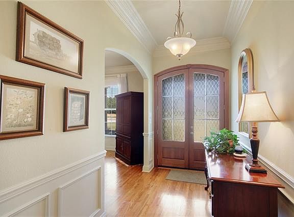 4th image of 105 Oak Downs Dr