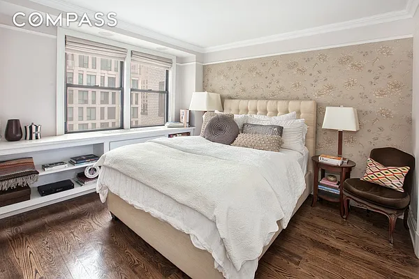 Sold by Compass | media 8