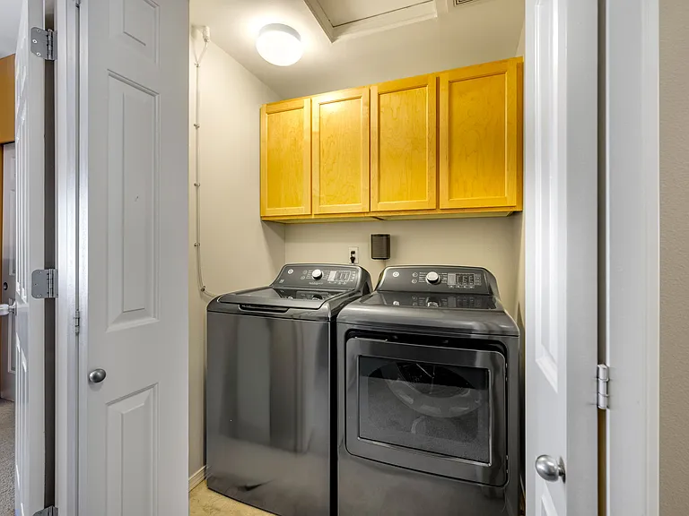 931 N 35th St #B — Photo 34