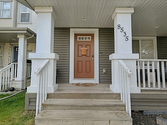 3rd image of 8535 Ellis Link NW