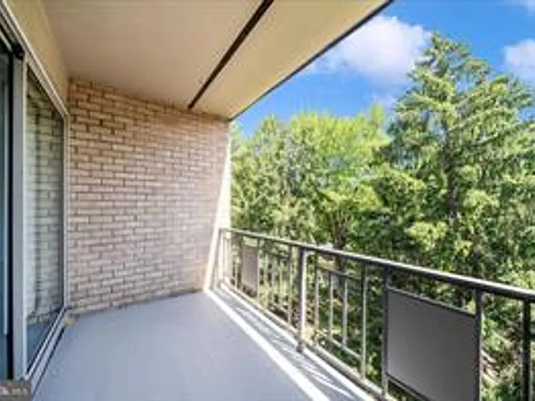 12202 Braxfield Ct #16/228 — Photo 37