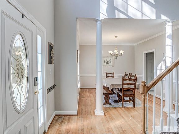 5th image of 53 Stafford Cir