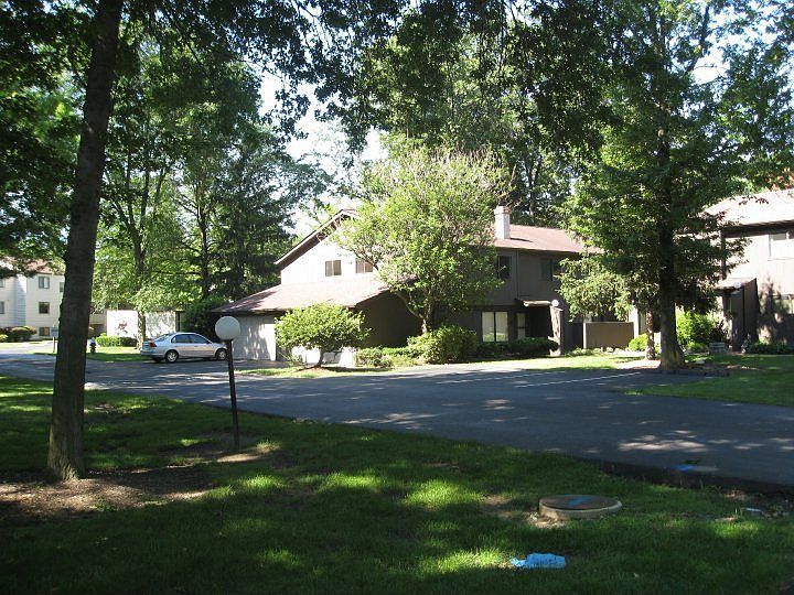 1st image of 1560 Windmill Ln #11D