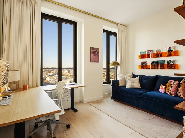 856 Washington Avenue image 17 of 30