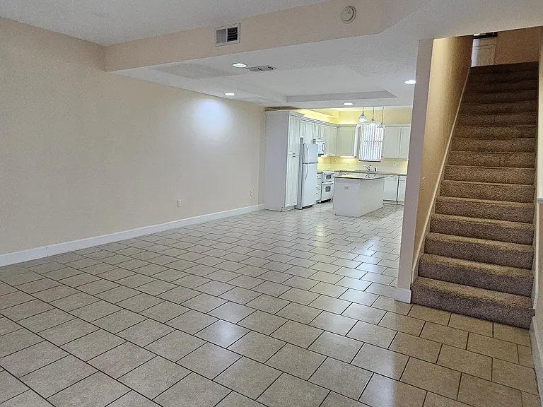 649 Cornerstone Dr — Photo 7