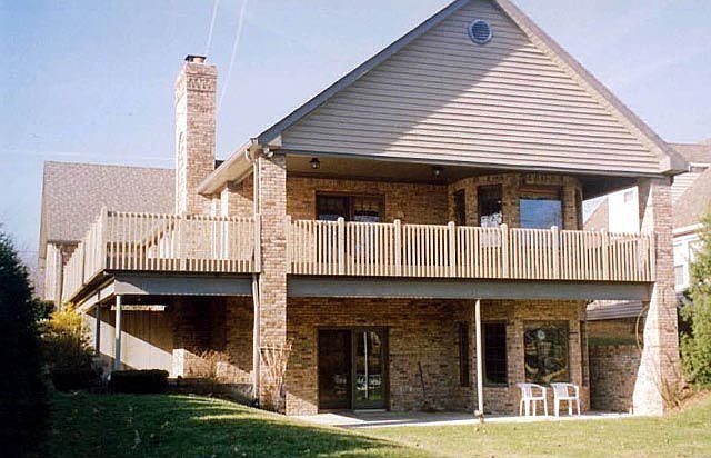 Nice Lakeside Deck & Patio