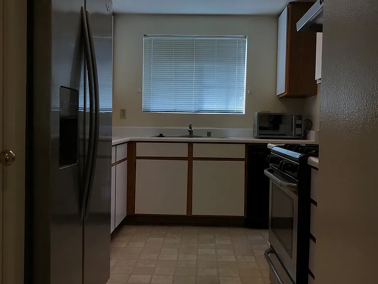 168 N Catalina Ave #204 — Photo 7