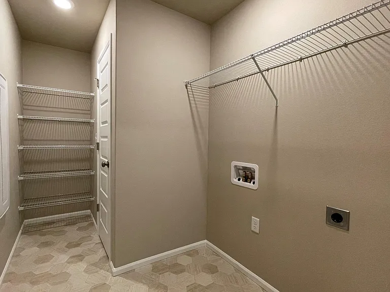 1037 Timberline Ave — Photo 22