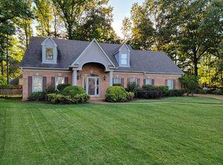 781 Lake Meadow Dr, Collierville, TN 38017