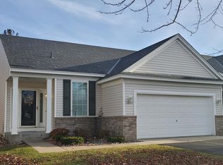 1607 Johnny Cake Ridge Ln, Saint Paul, MN 55122