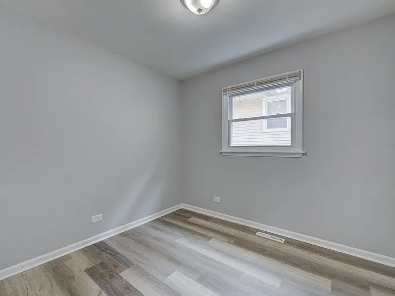 405 Woodland Dr — Photo 13
