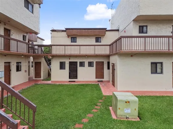1001 SW 105th Ave APT 113, Miami, FL 33174