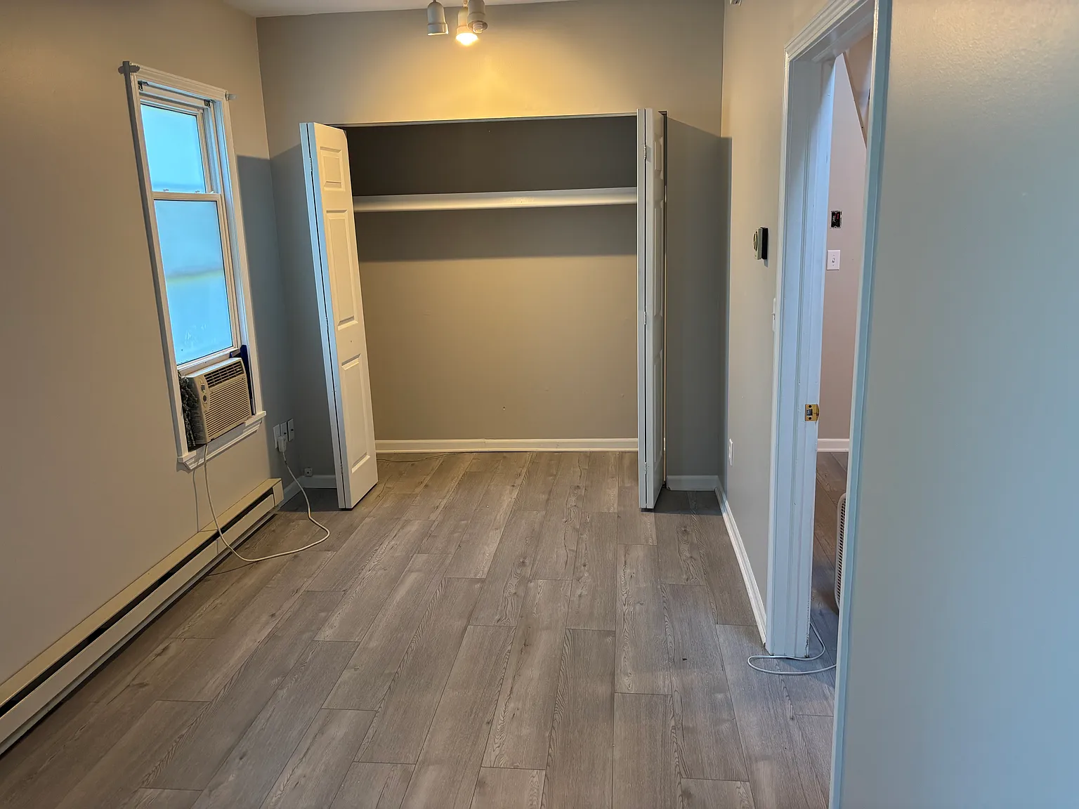 2 bed, 1200 sqft, $1,400 — Photo 3