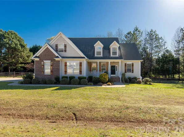 2341 Valley Meadows Dr, York, SC 29745