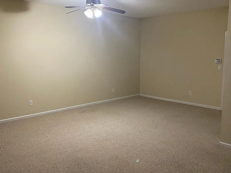 6221 Trumbul Oaks Ct — Photo 30