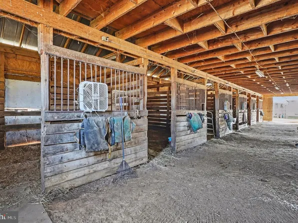 22244 Sam Fred Rd, Middleburg, VA 20117