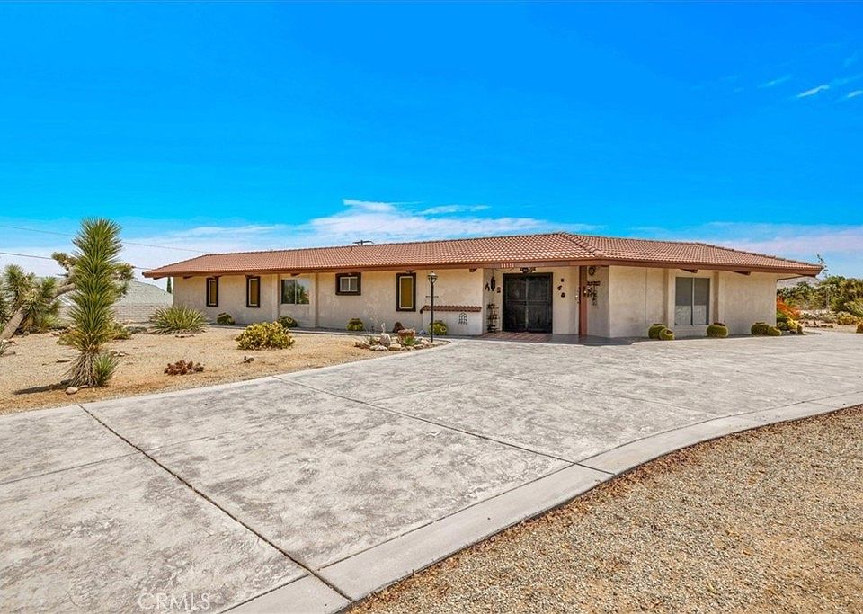 1st image of 58573 Santa Maria Dr