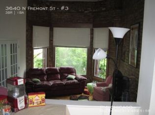 3640 N Fremont St APT 3, Chicago, IL 60613